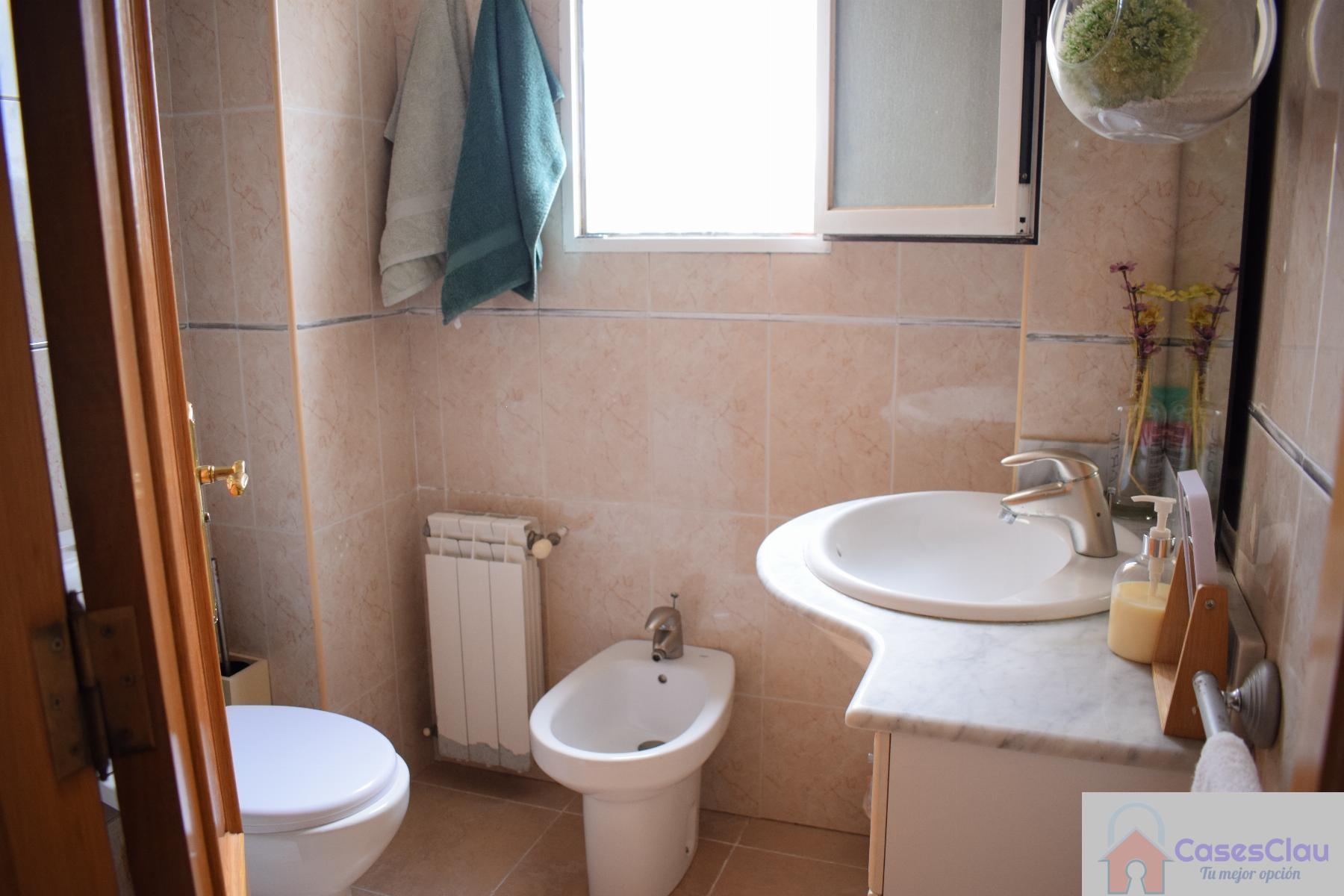 For sale of flat in Castellón