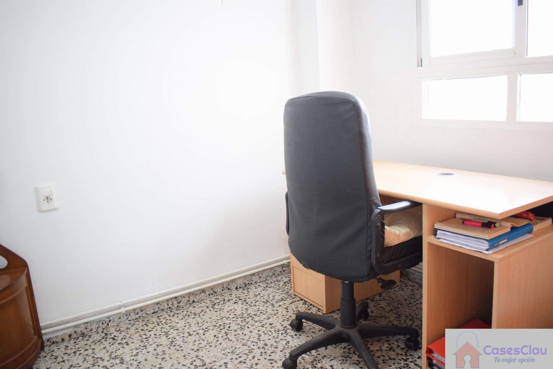 For sale of flat in Castellón