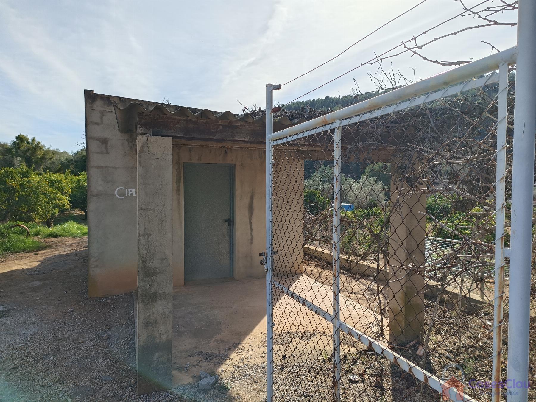 For sale of rural property in Borriol