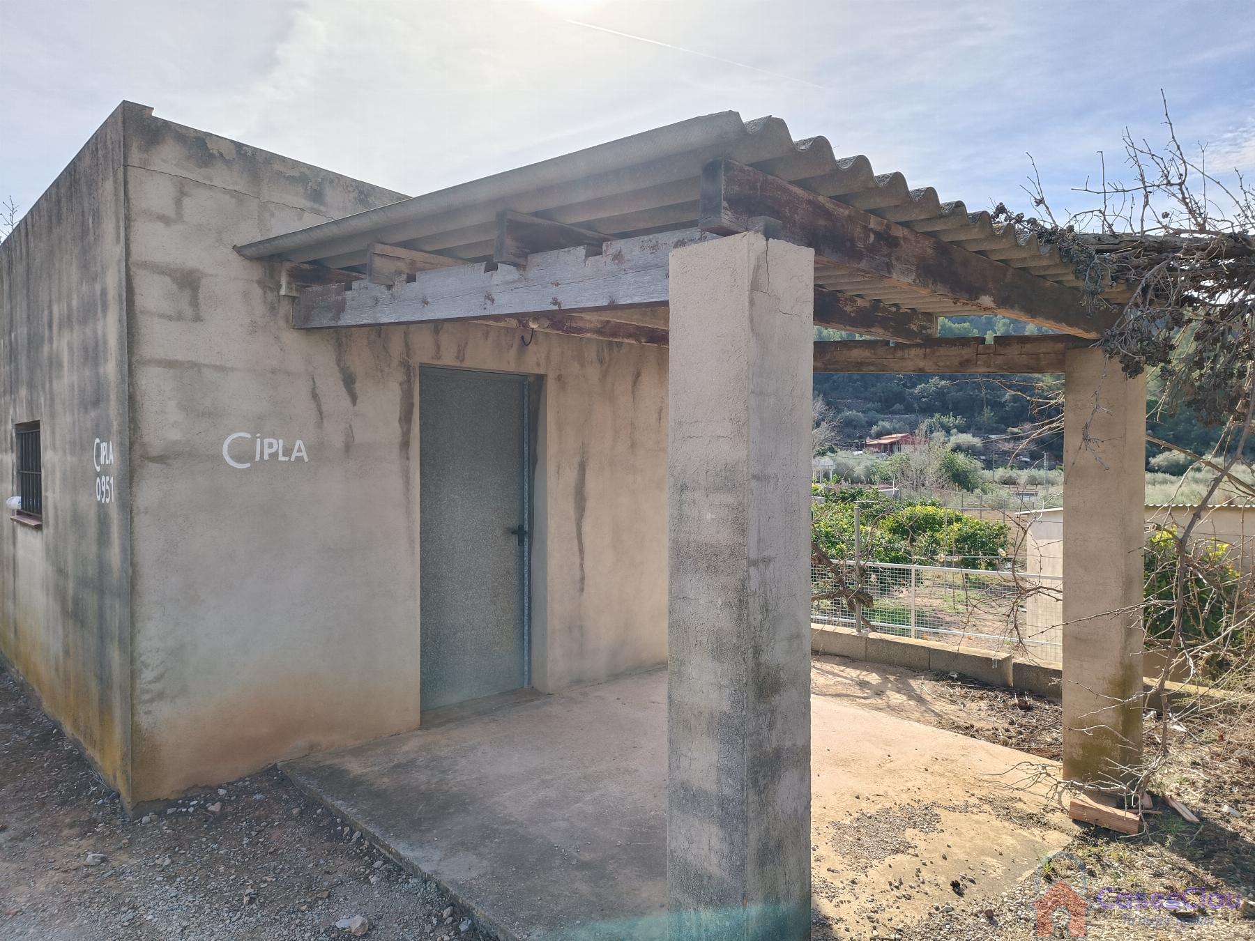 For sale of rural property in Borriol