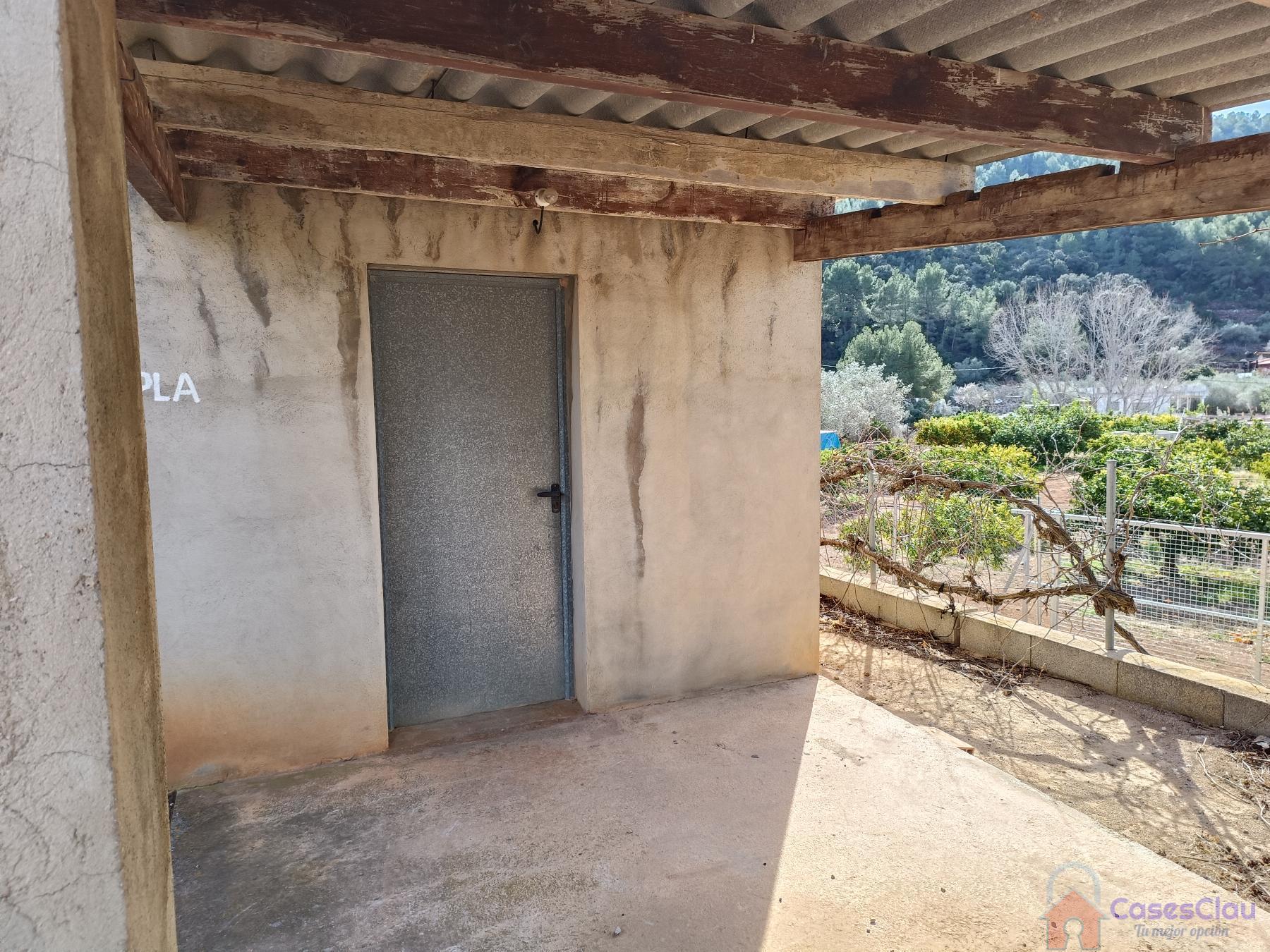 For sale of rural property in Borriol