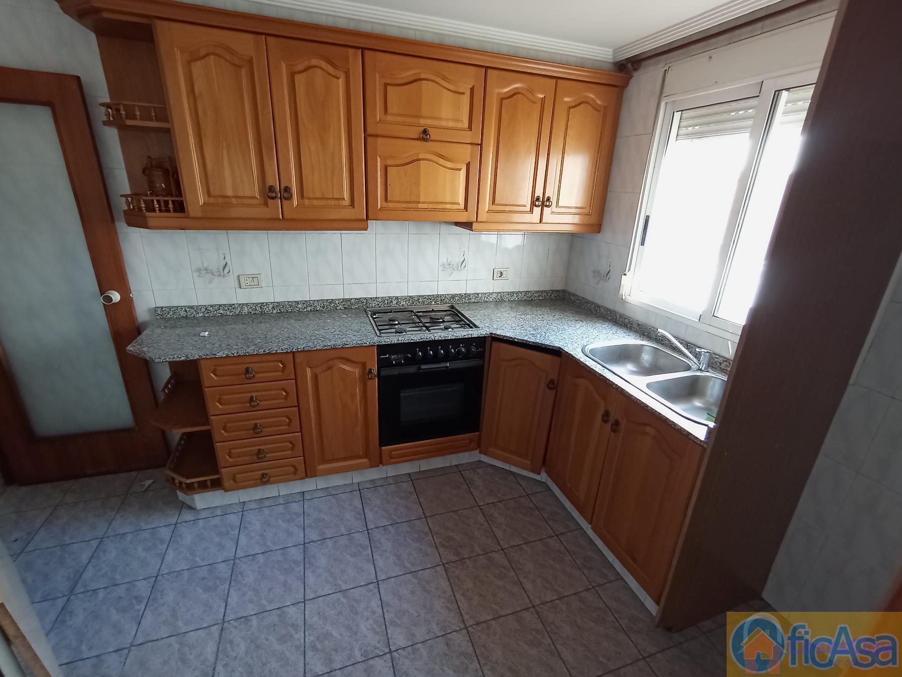 For sale of flat in Castellón