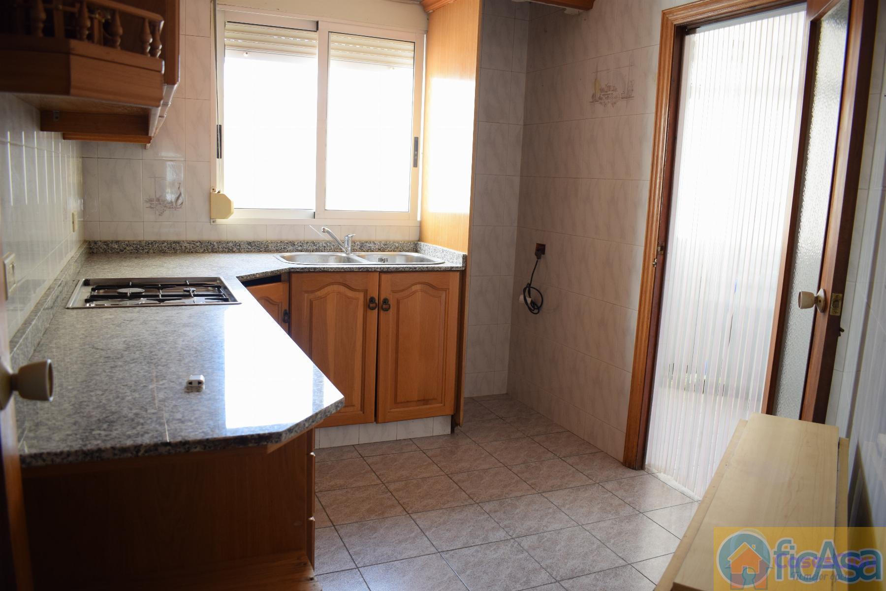 For sale of flat in Castellón