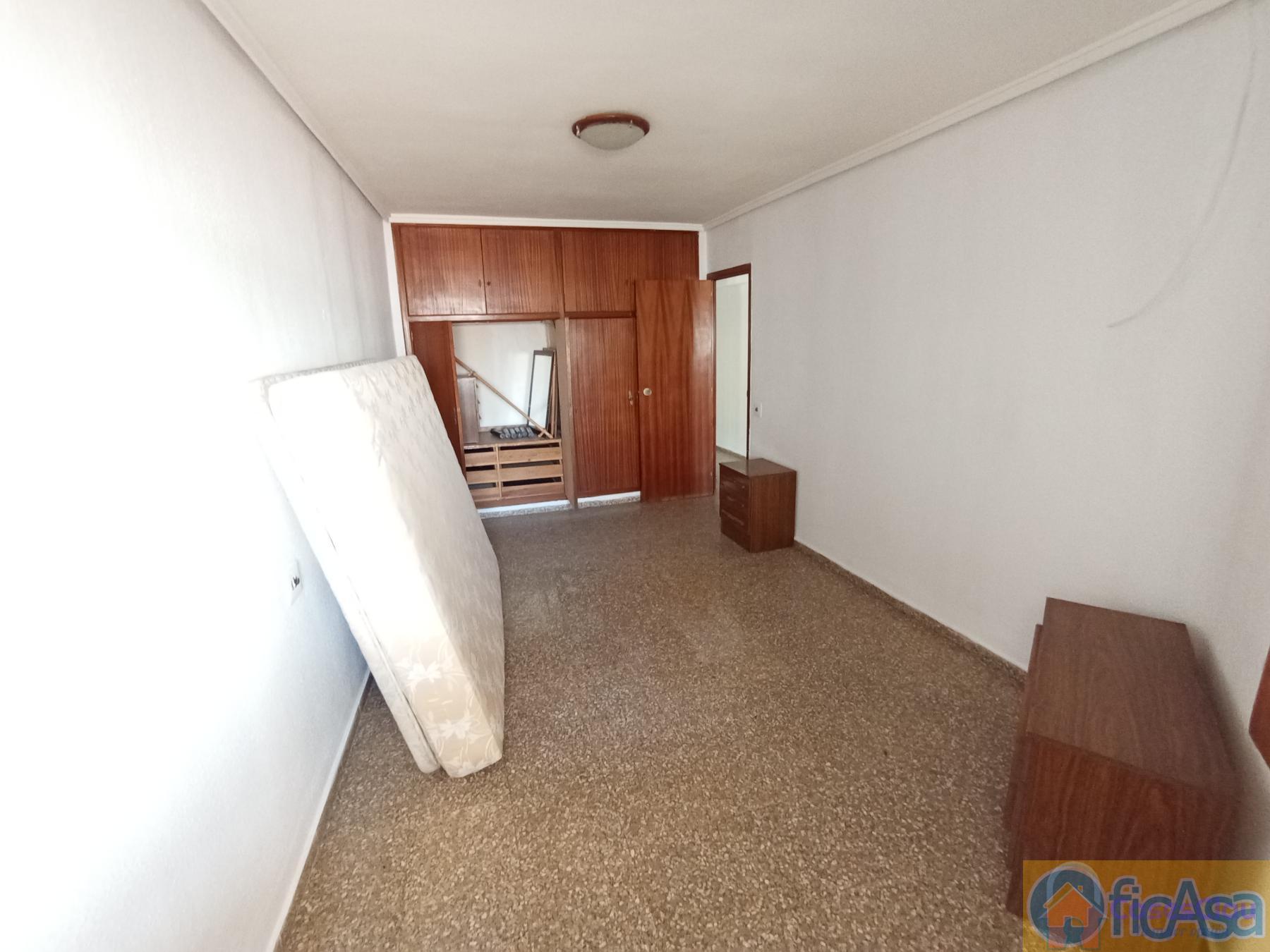 For sale of flat in Castellón