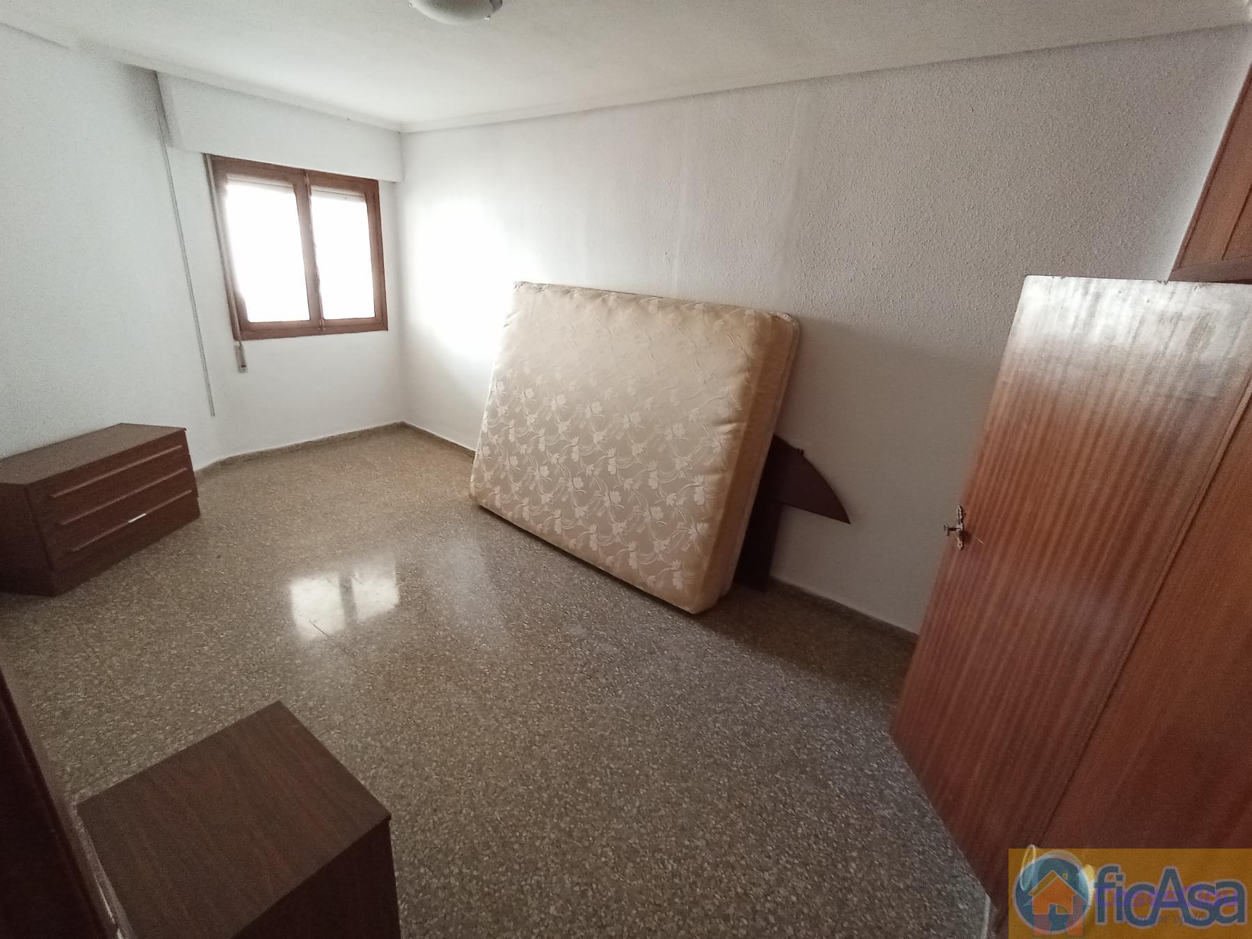 For sale of flat in Castellón