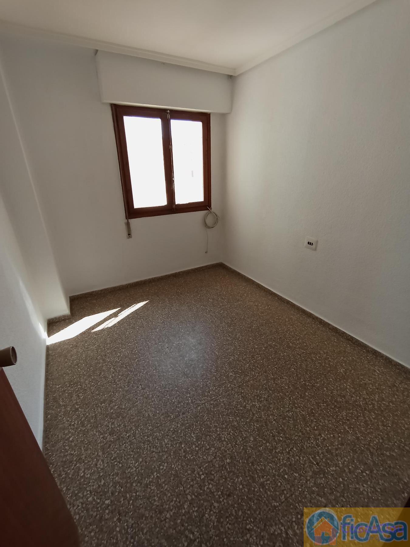 For sale of flat in Castellón