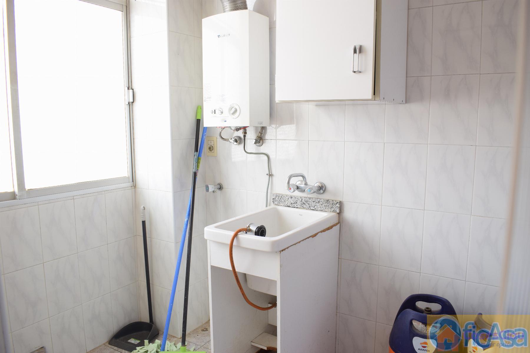 For sale of flat in Castellón