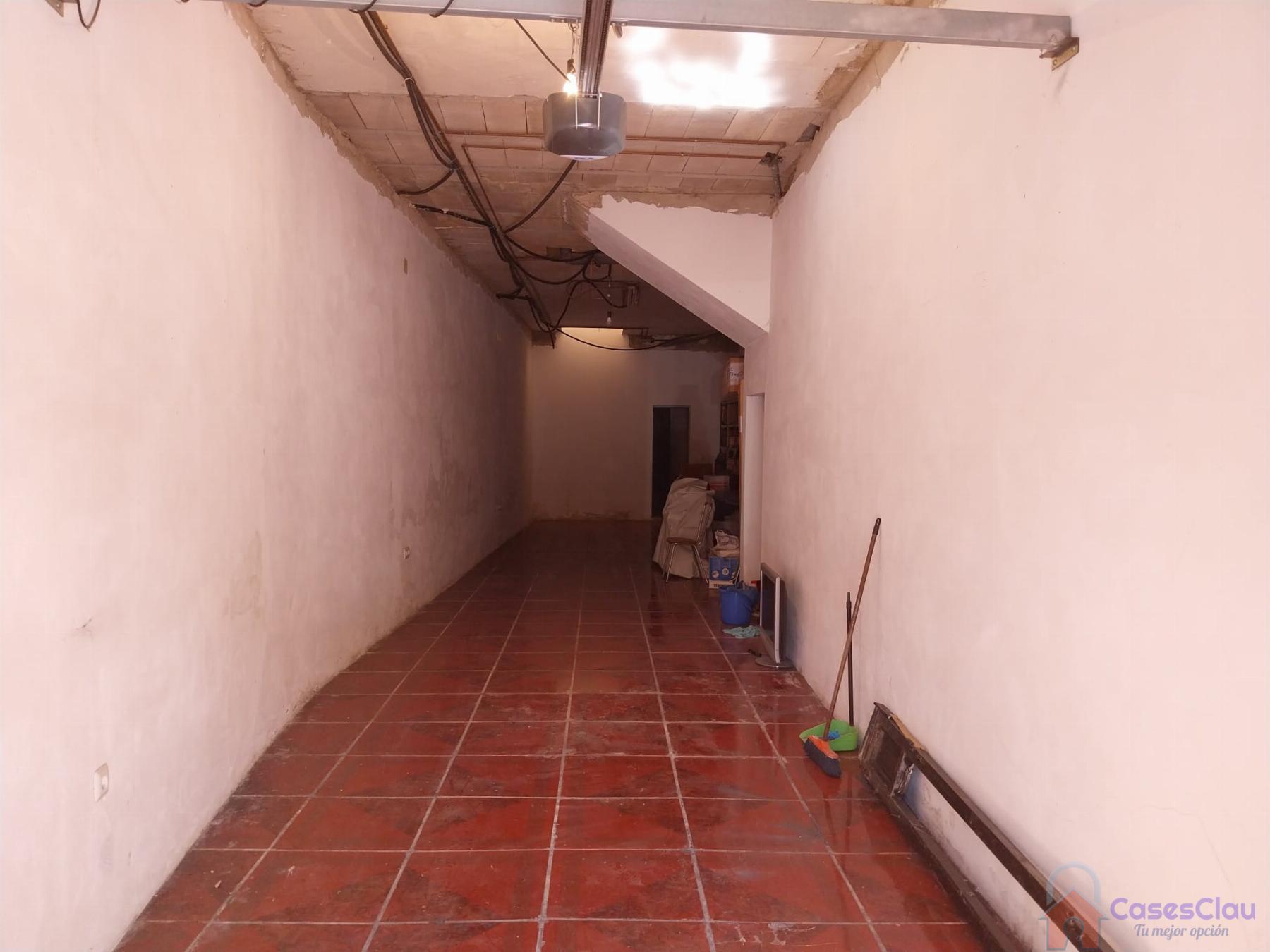 For rent of commercial in Castellón