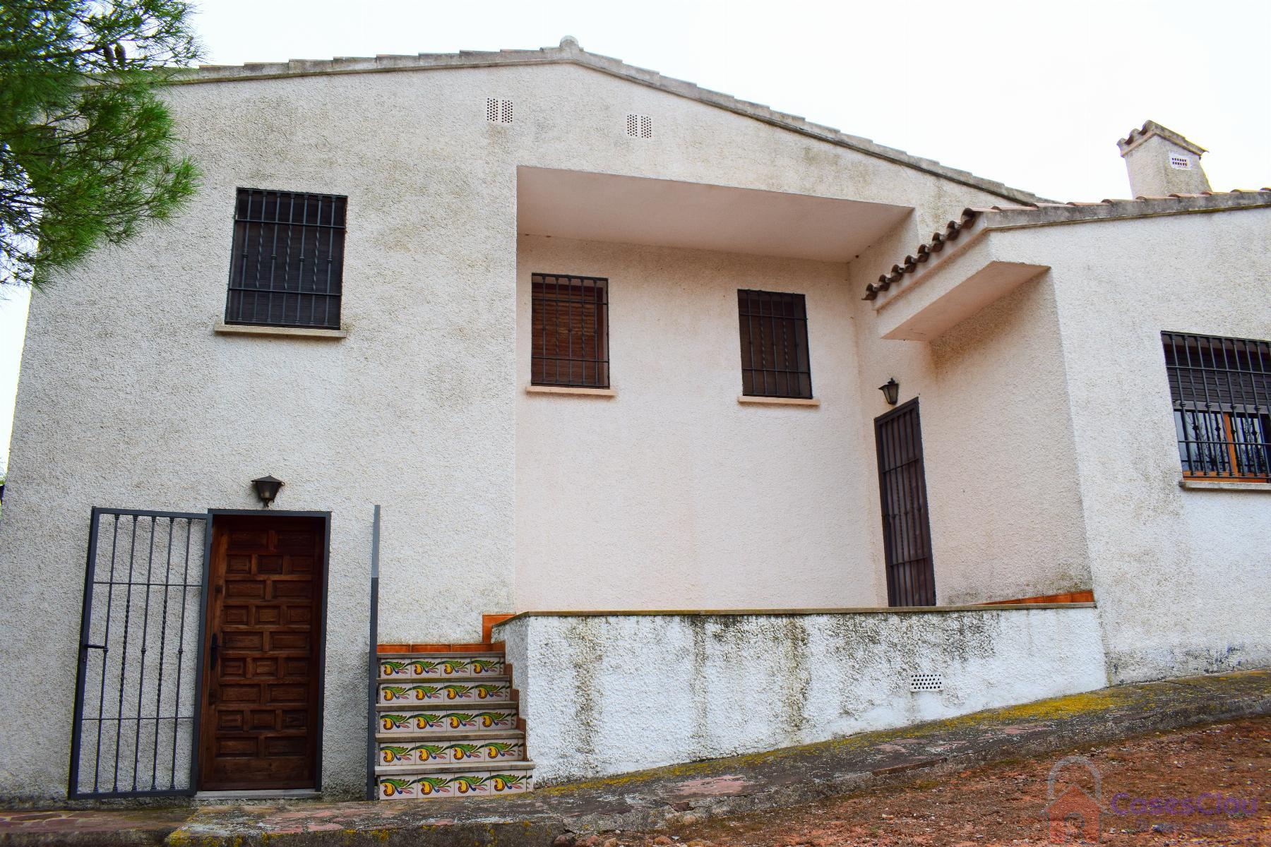 For sale of villa in Benicasim