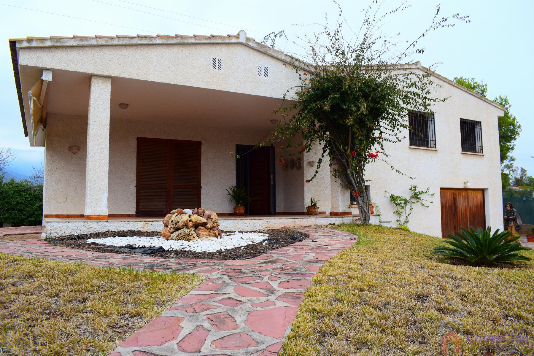 For sale of villa in Benicasim