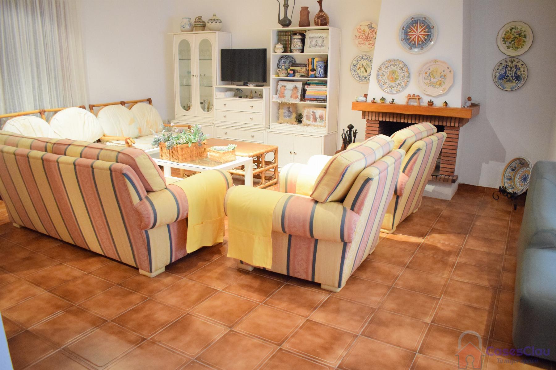 For sale of villa in Benicasim