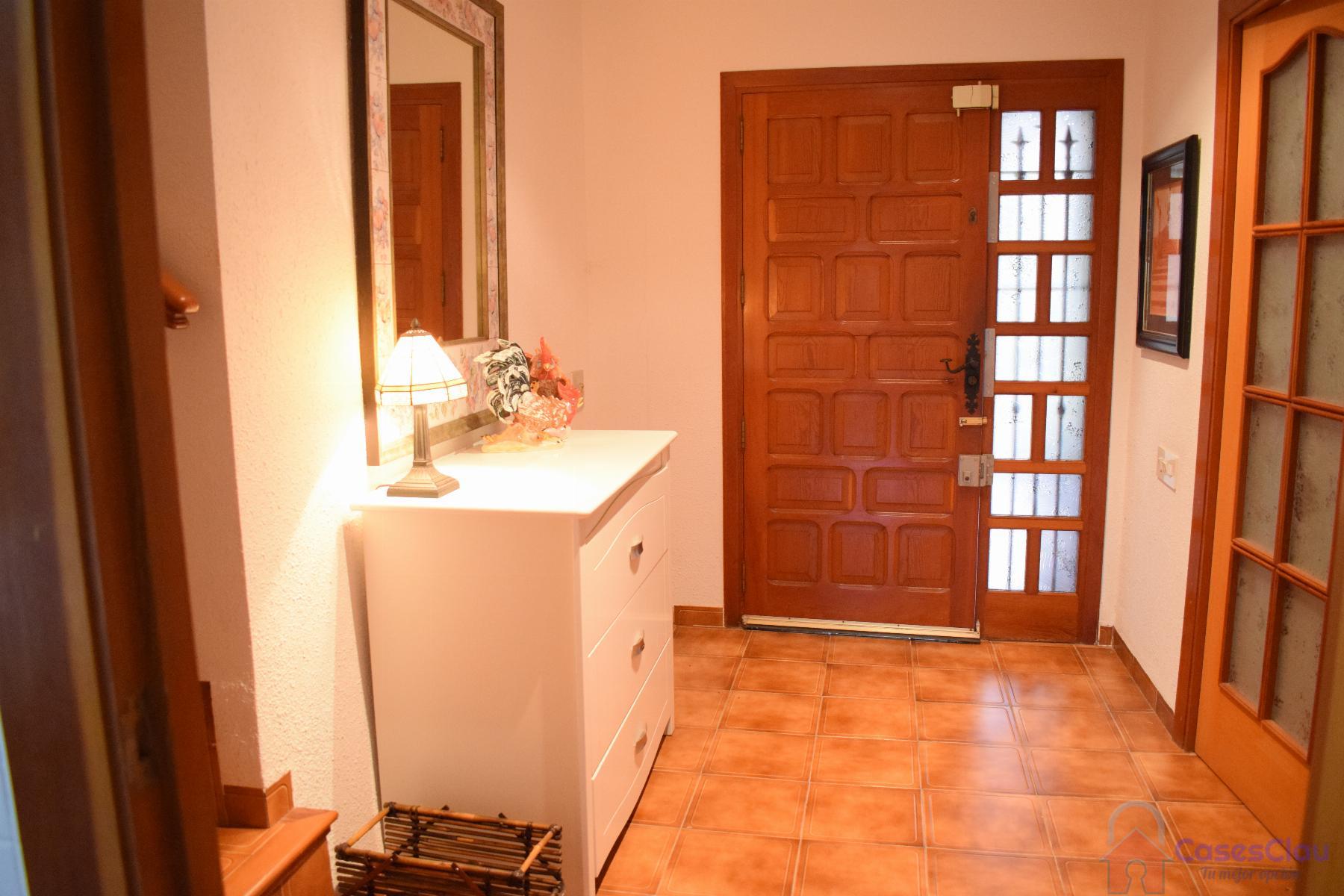 For sale of villa in Benicasim
