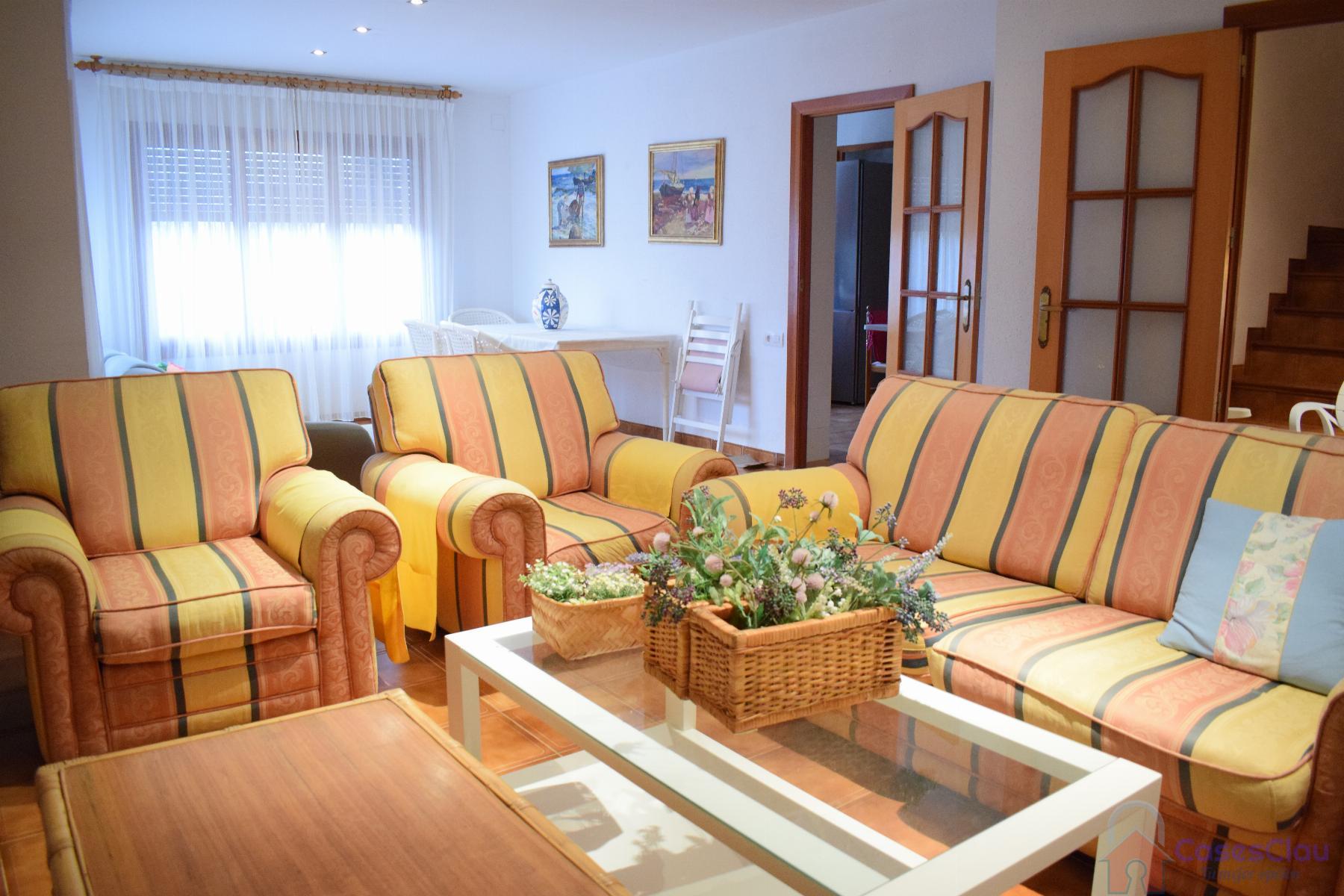 For sale of villa in Benicasim
