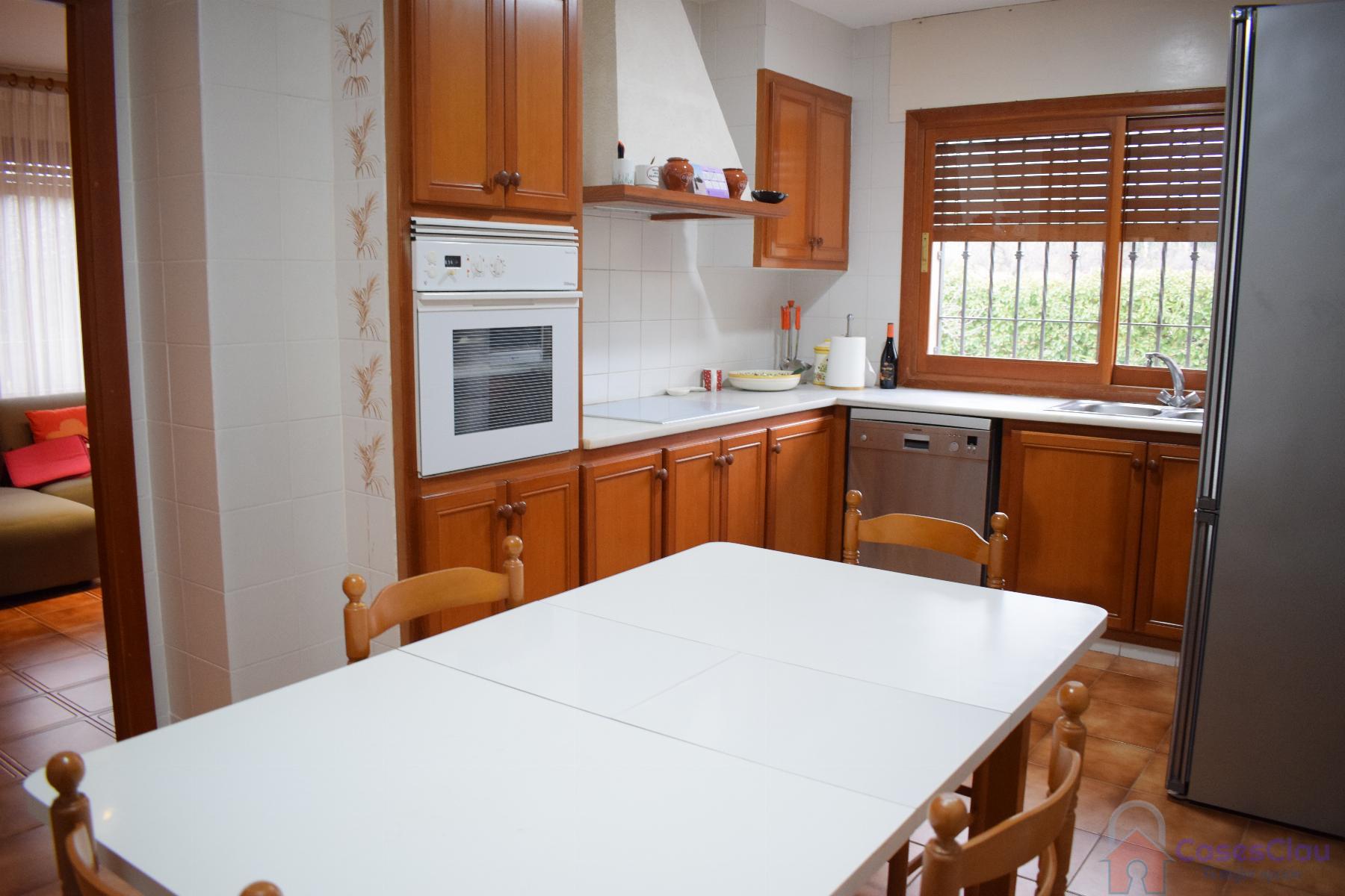 For sale of villa in Benicasim