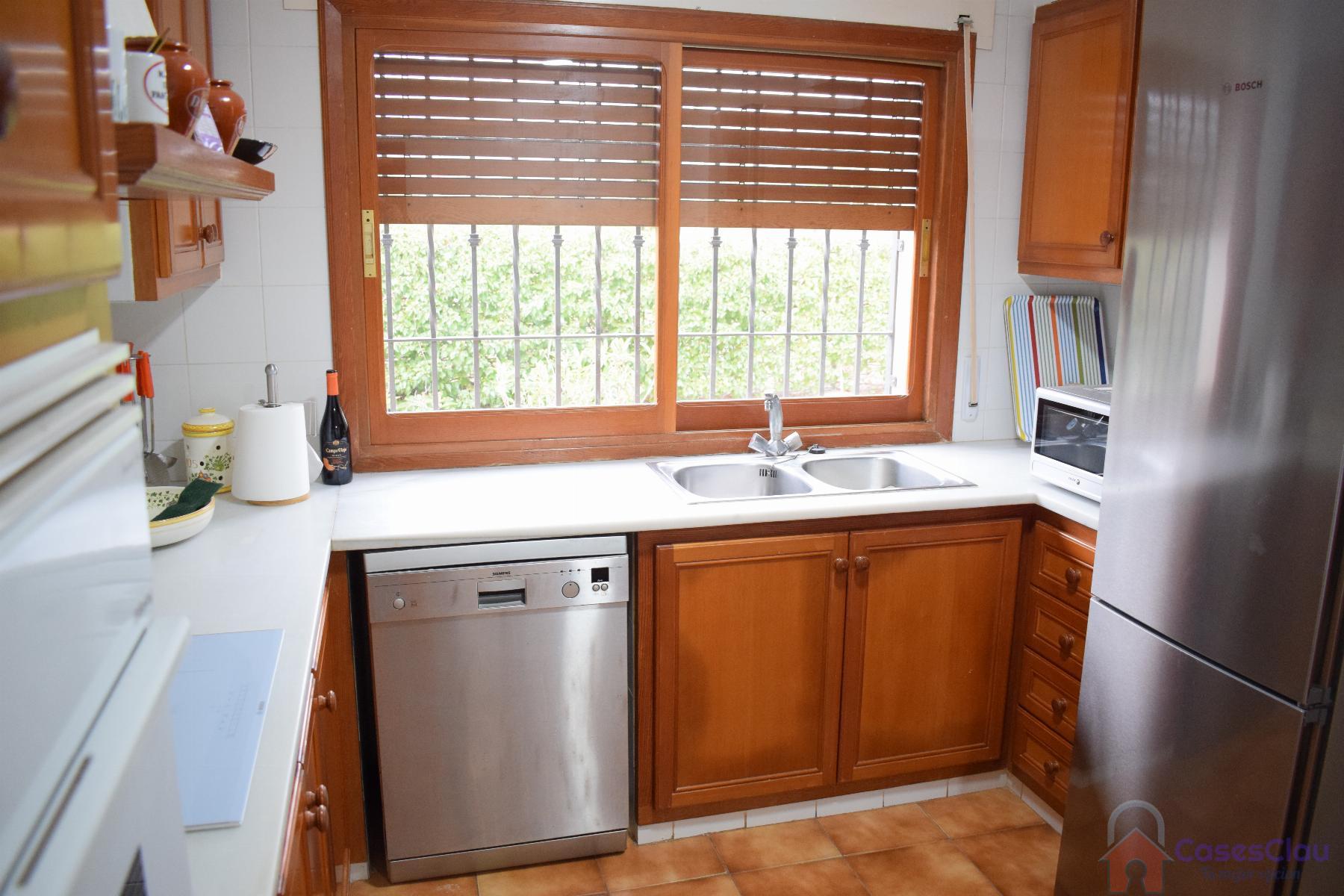 For sale of villa in Benicasim