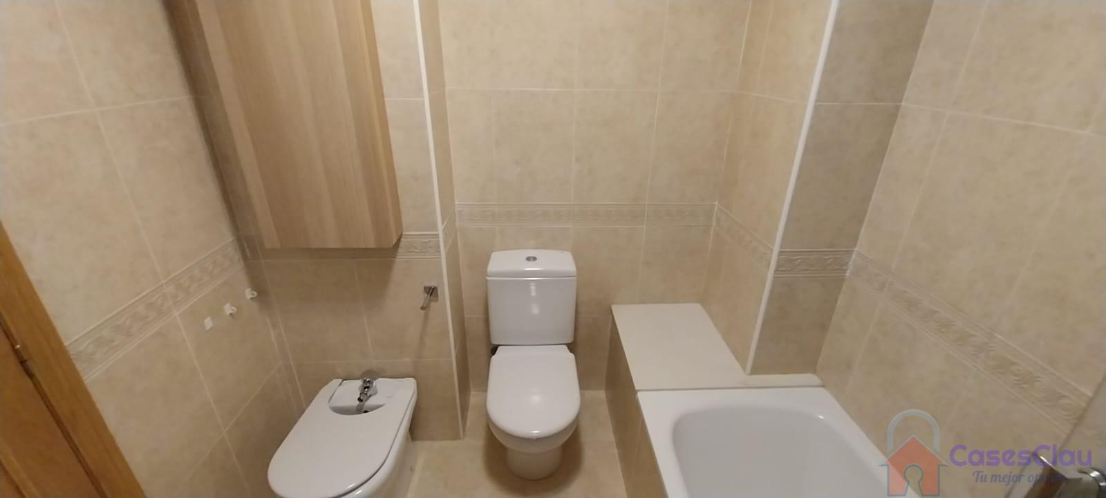 For sale of flat in Castellón