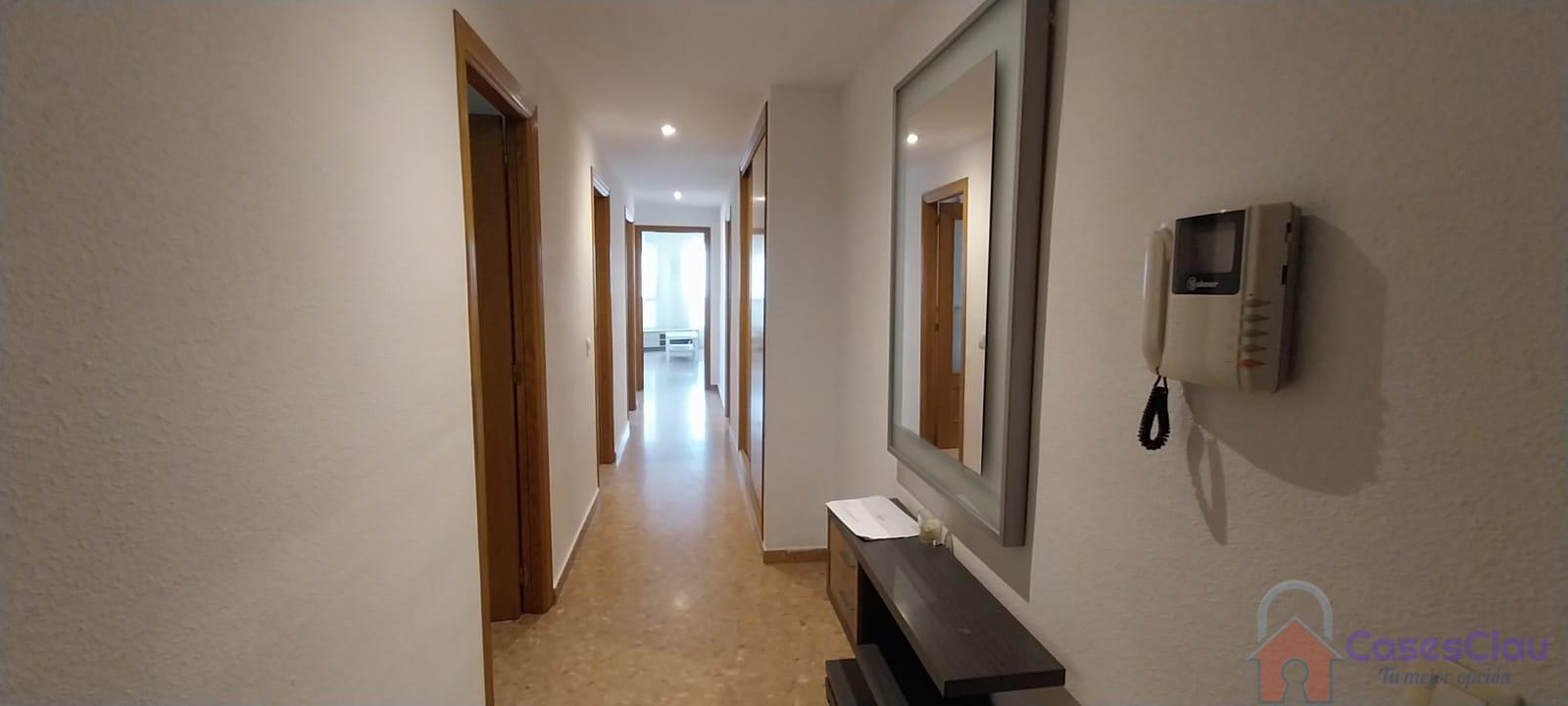 For sale of flat in Castellón