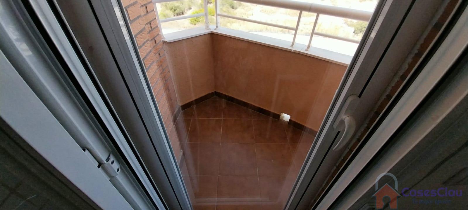 For sale of flat in Castellón