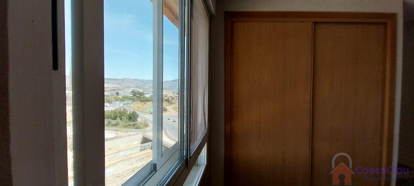 For sale of flat in Castellón