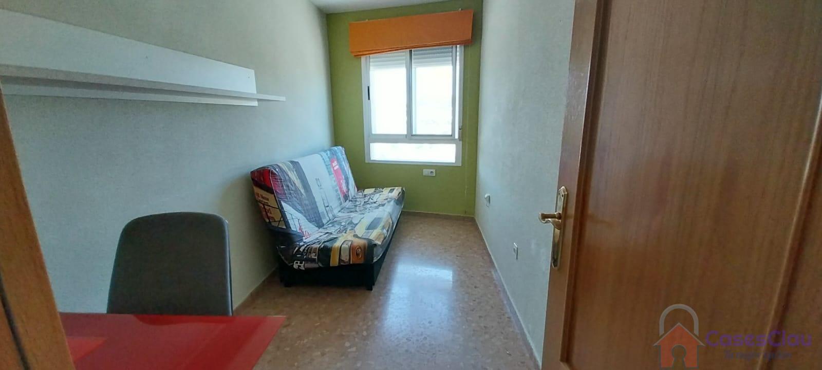 For sale of flat in Castellón
