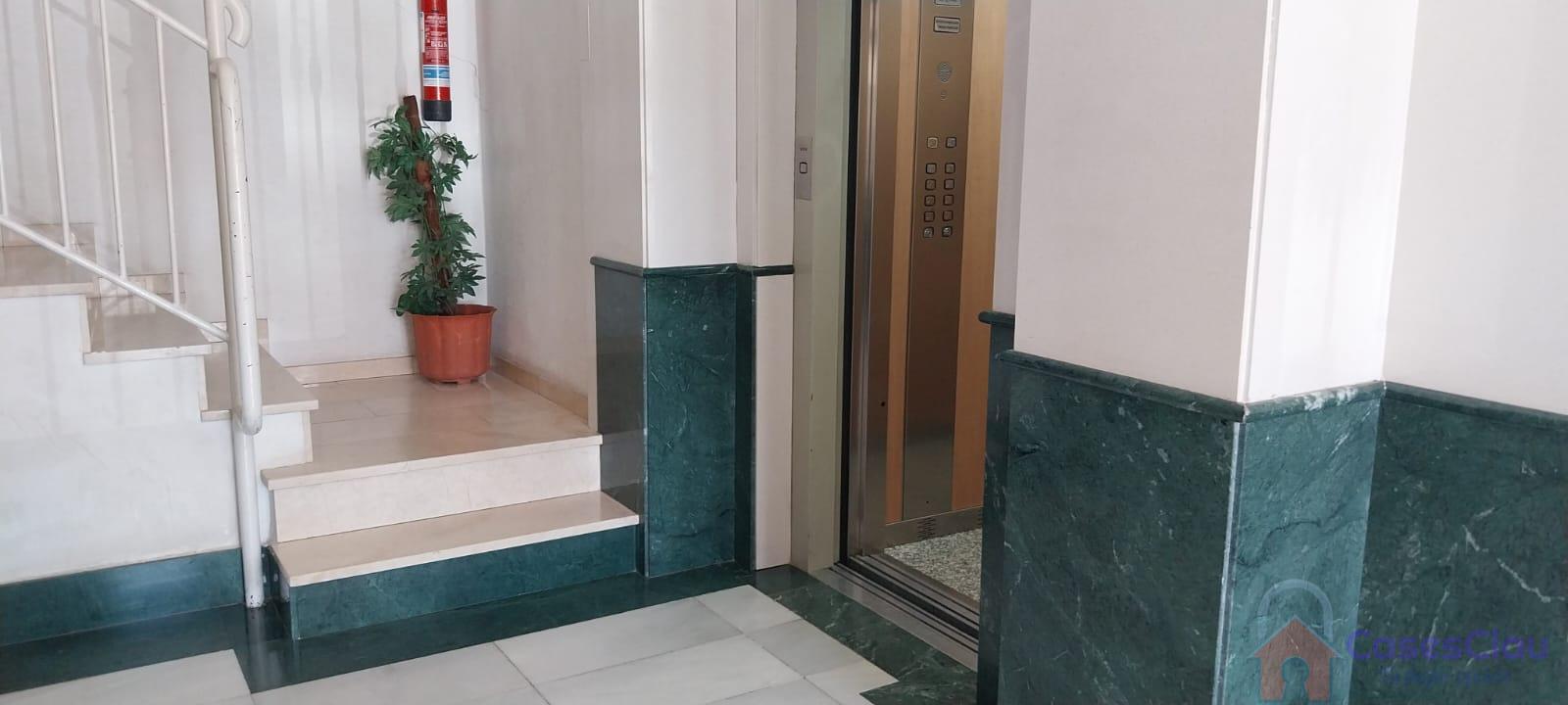 For sale of flat in Castellón