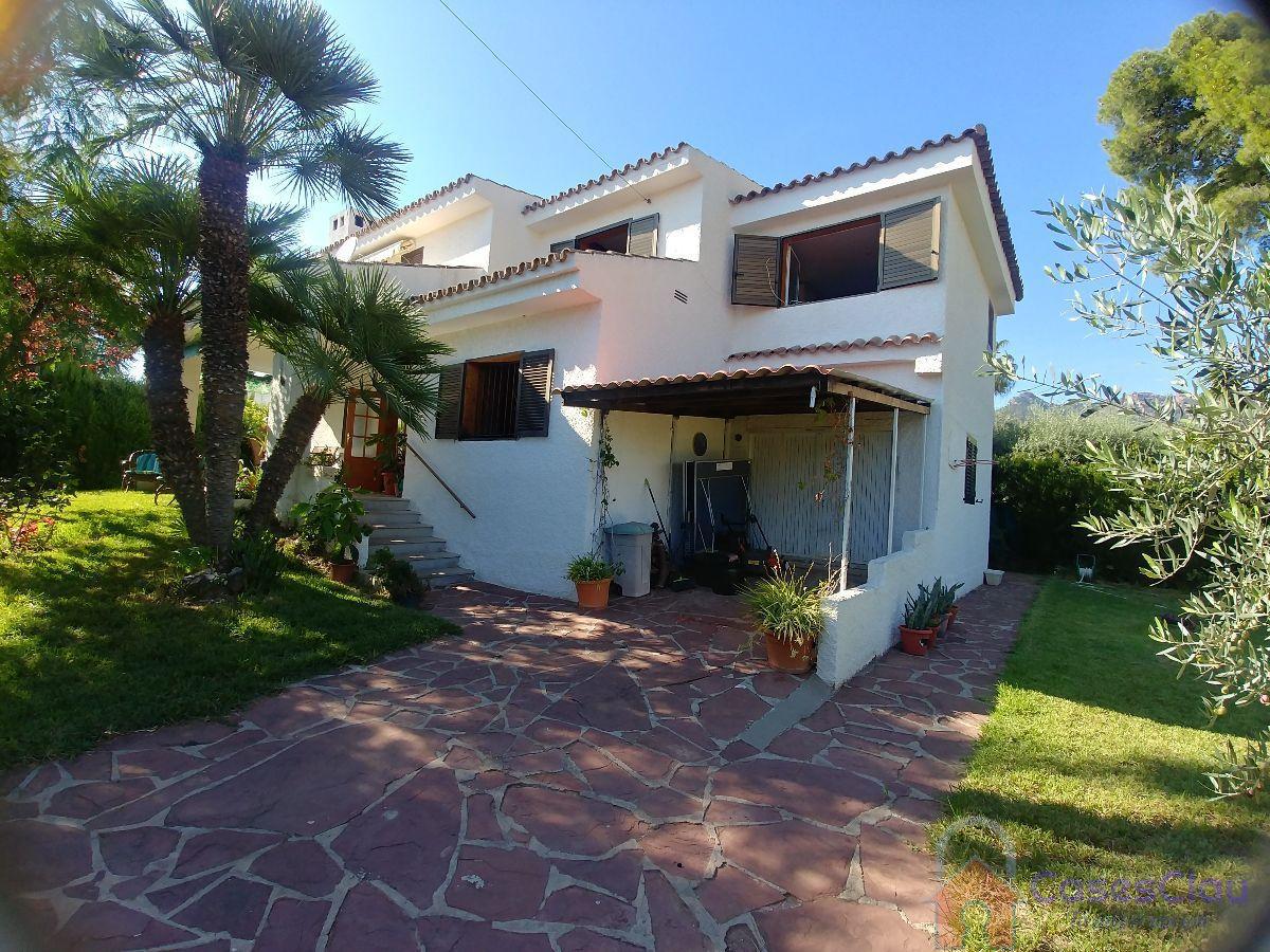 For sale of chalet in Benicasim