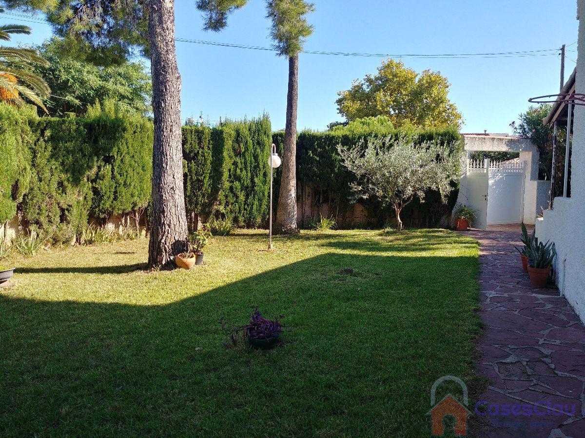 For sale of chalet in Benicasim
