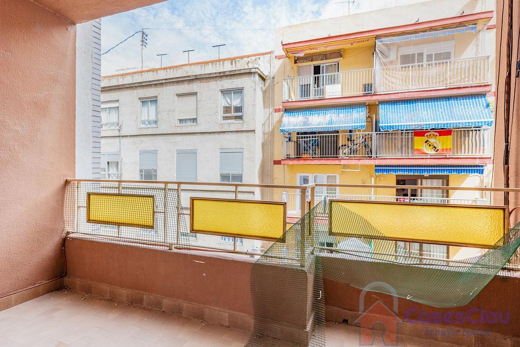 For sale of flat in Castellón