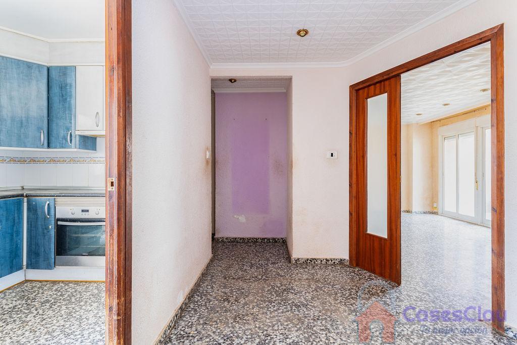 For sale of flat in Castellón