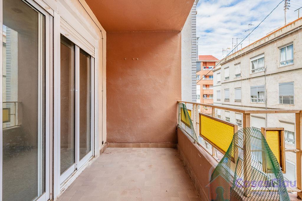 For sale of flat in Castellón