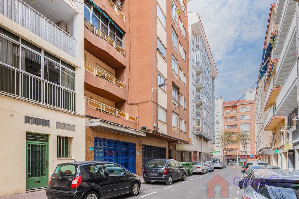 For sale of flat in Castellón