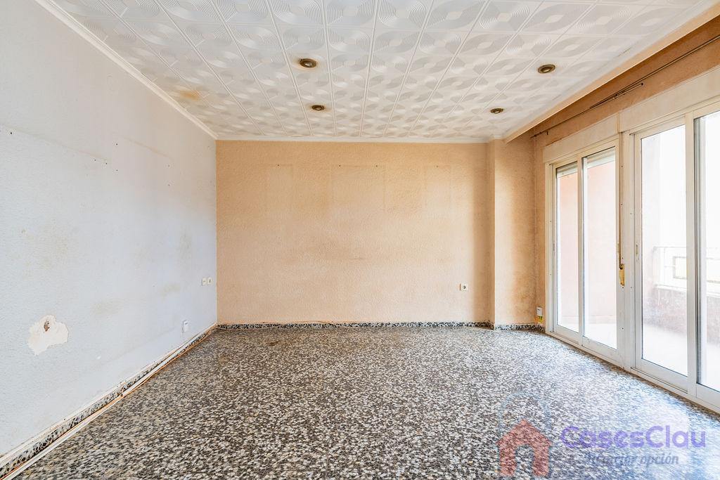 For sale of flat in Castellón