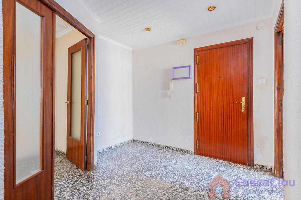 For sale of flat in Castellón