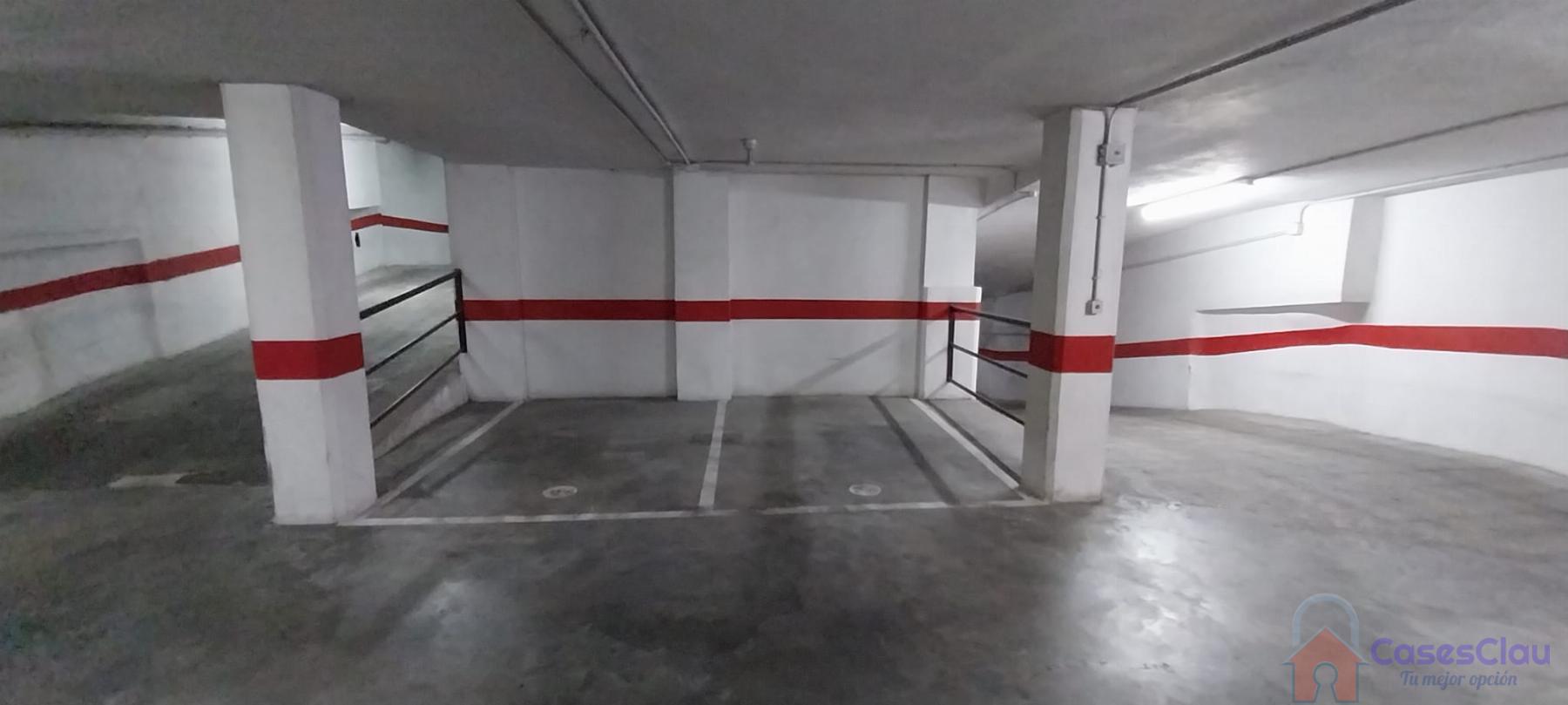 For sale of garage in Castellón