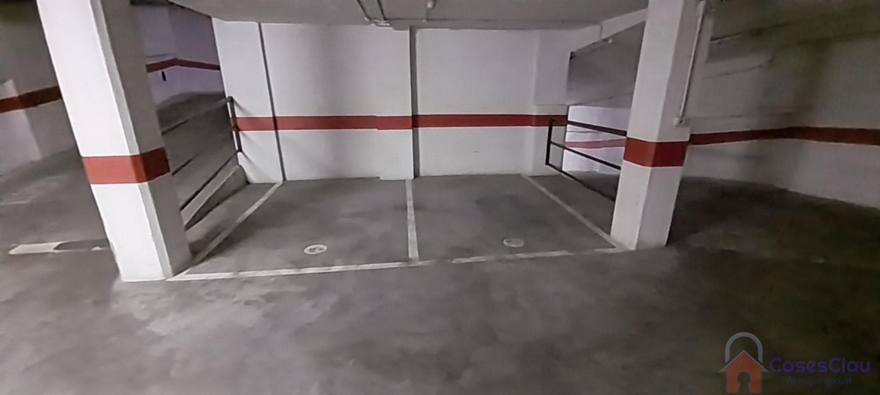 For sale of garage in Castellón