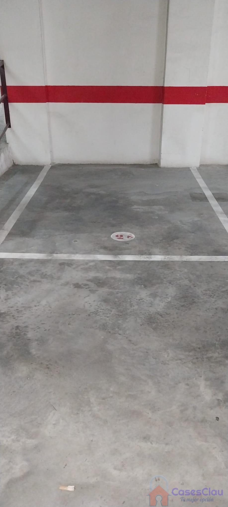 For sale of garage in Castellón