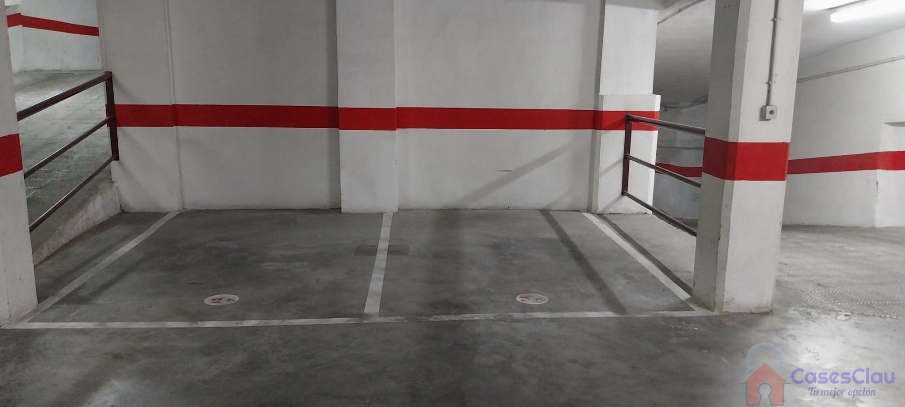 For sale of garage in Castellón