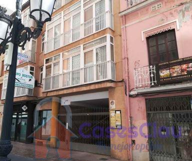 For sale of garage in Castellón