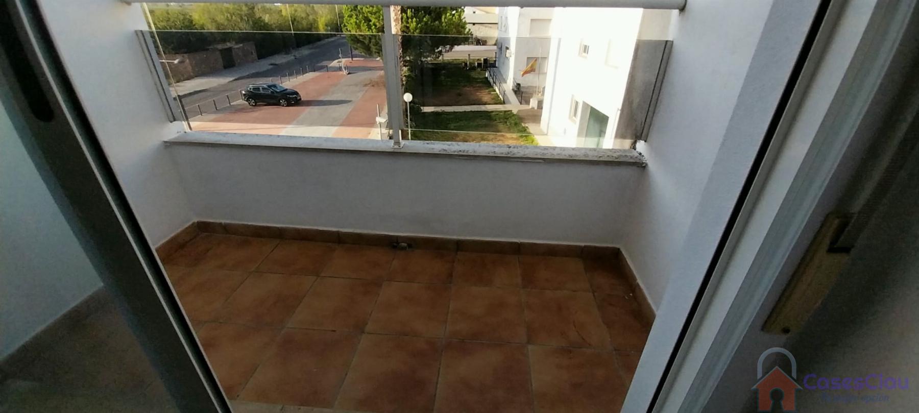 For sale of flat in Cabanes