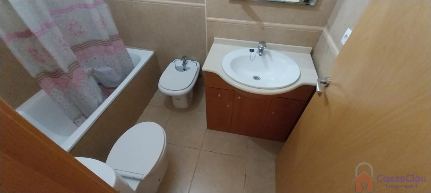 For sale of flat in Cabanes