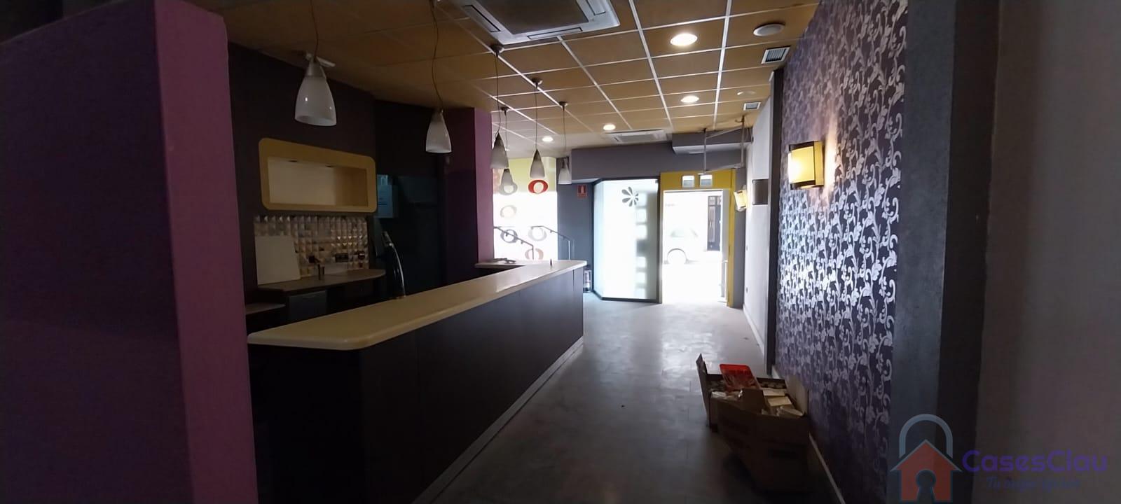 For rent of commercial in Almazora