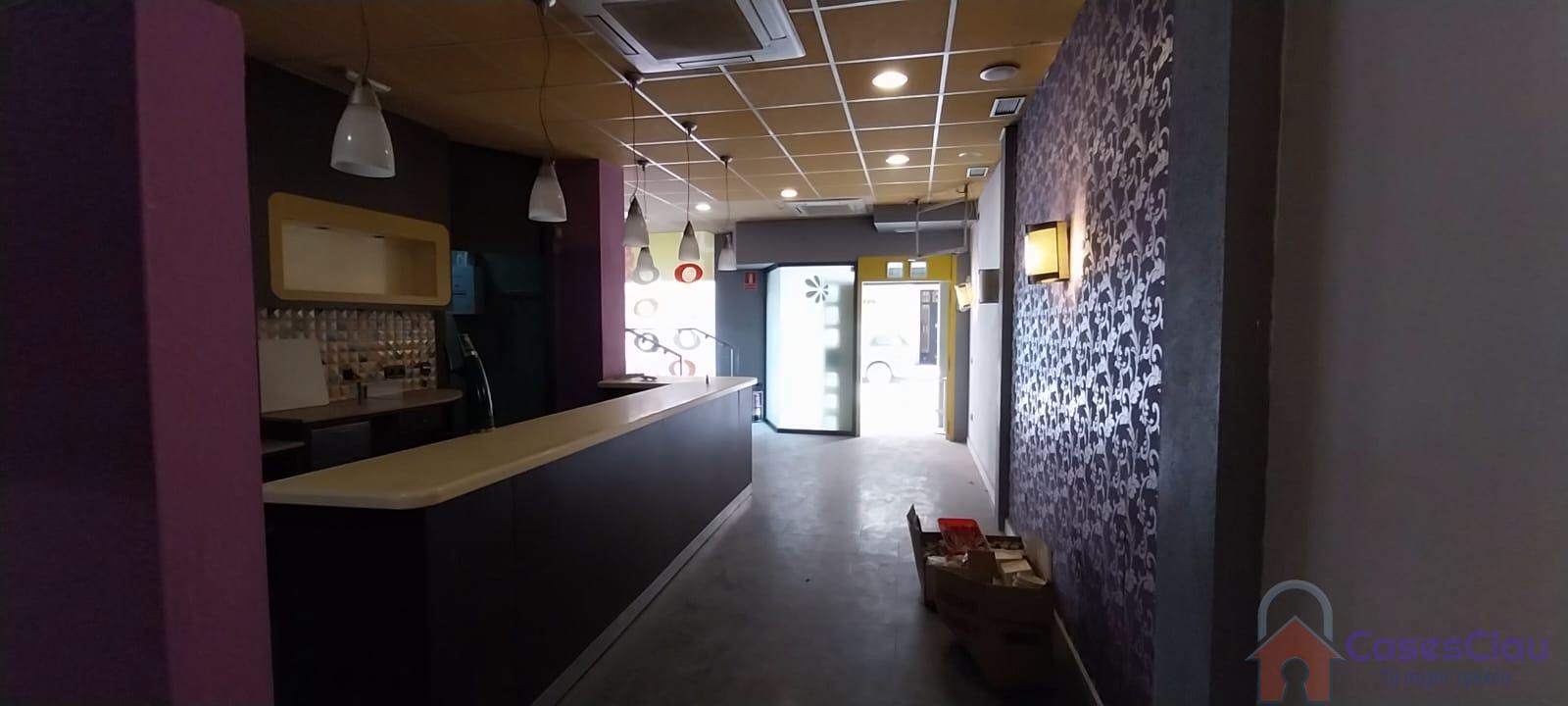 For rent of commercial in Almazora