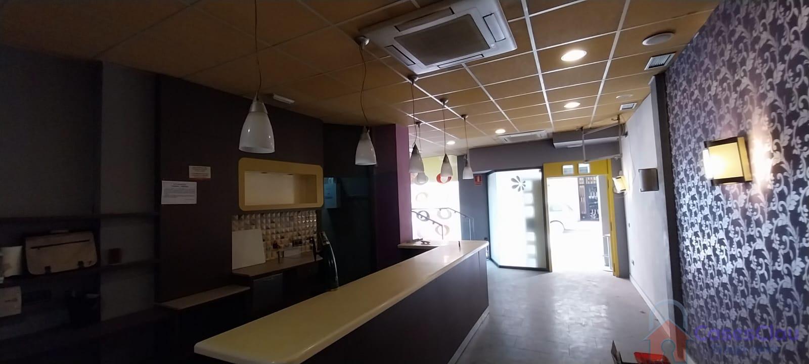 For rent of commercial in Almazora
