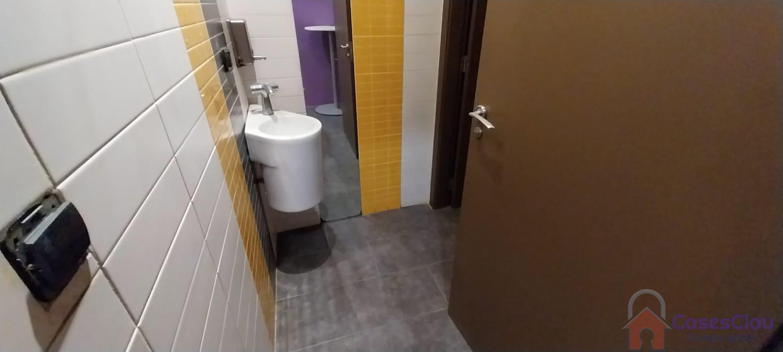For rent of commercial in Almazora
