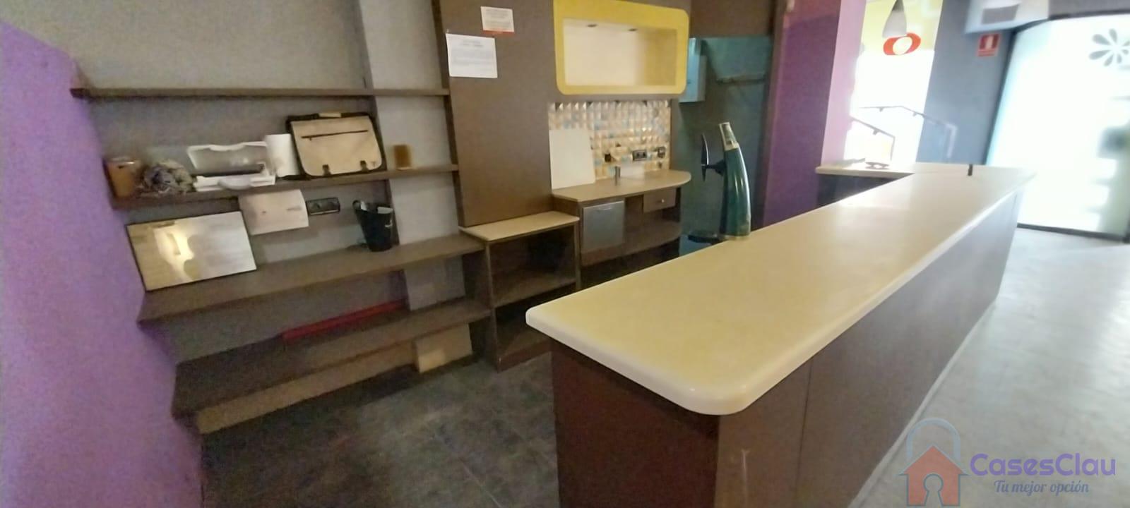 For rent of commercial in Almazora