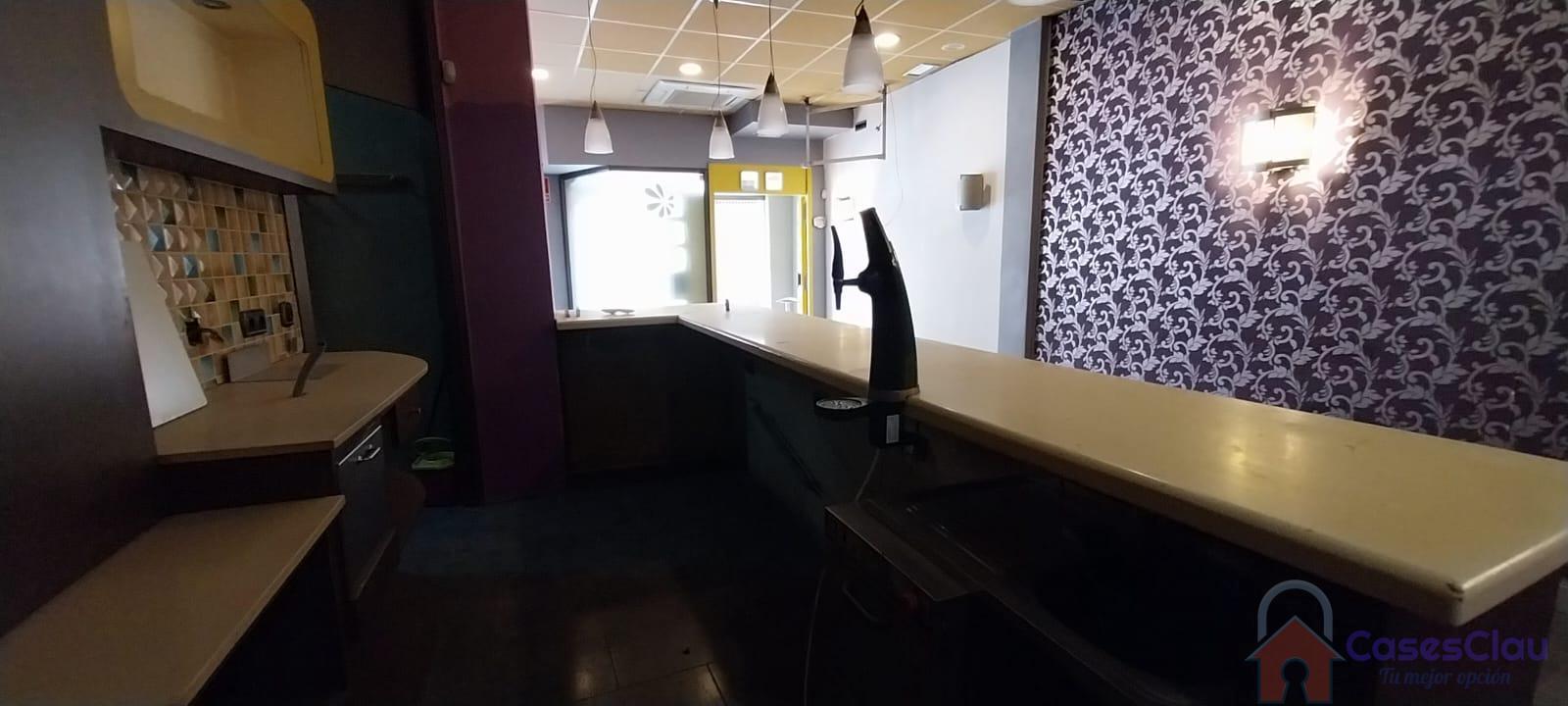 For rent of commercial in Almazora