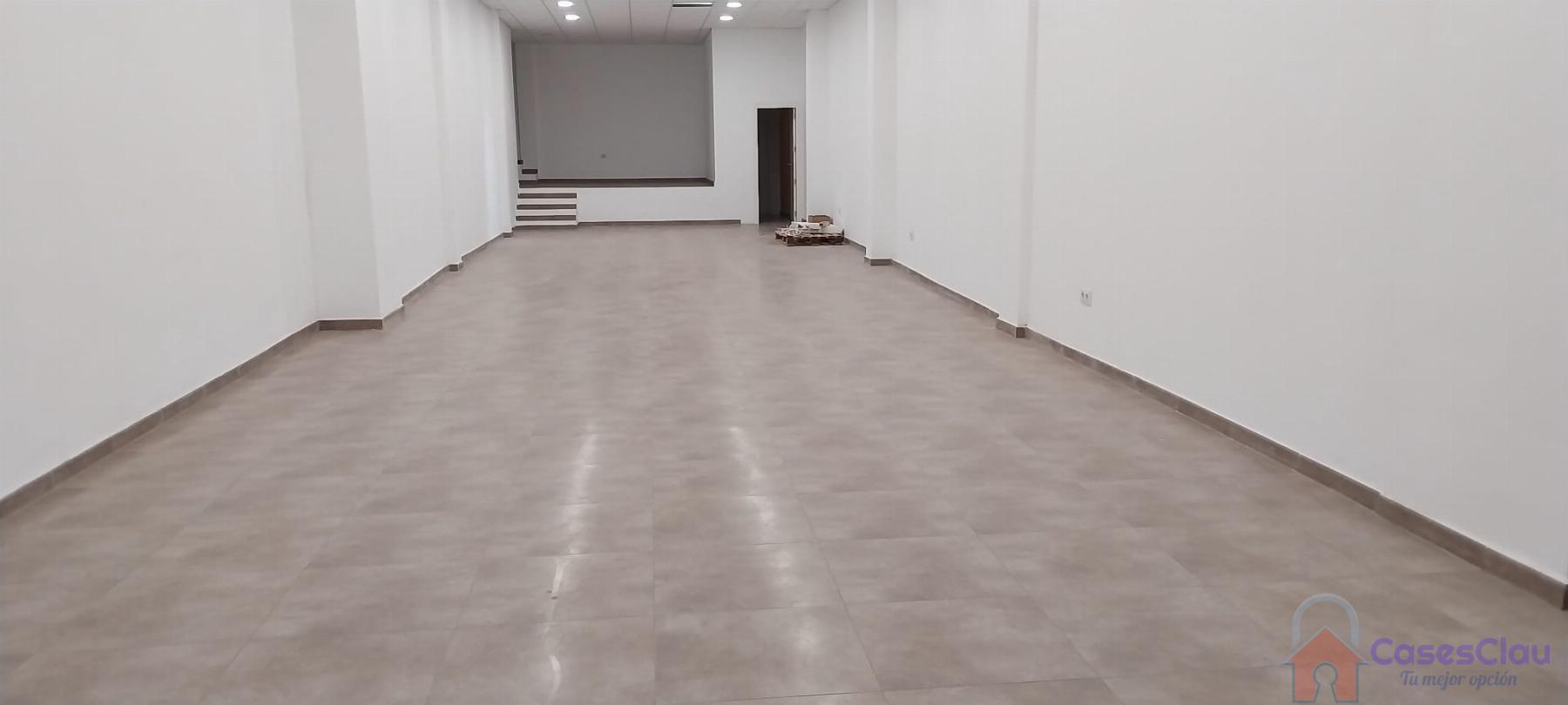 For rent of commercial in Castellón