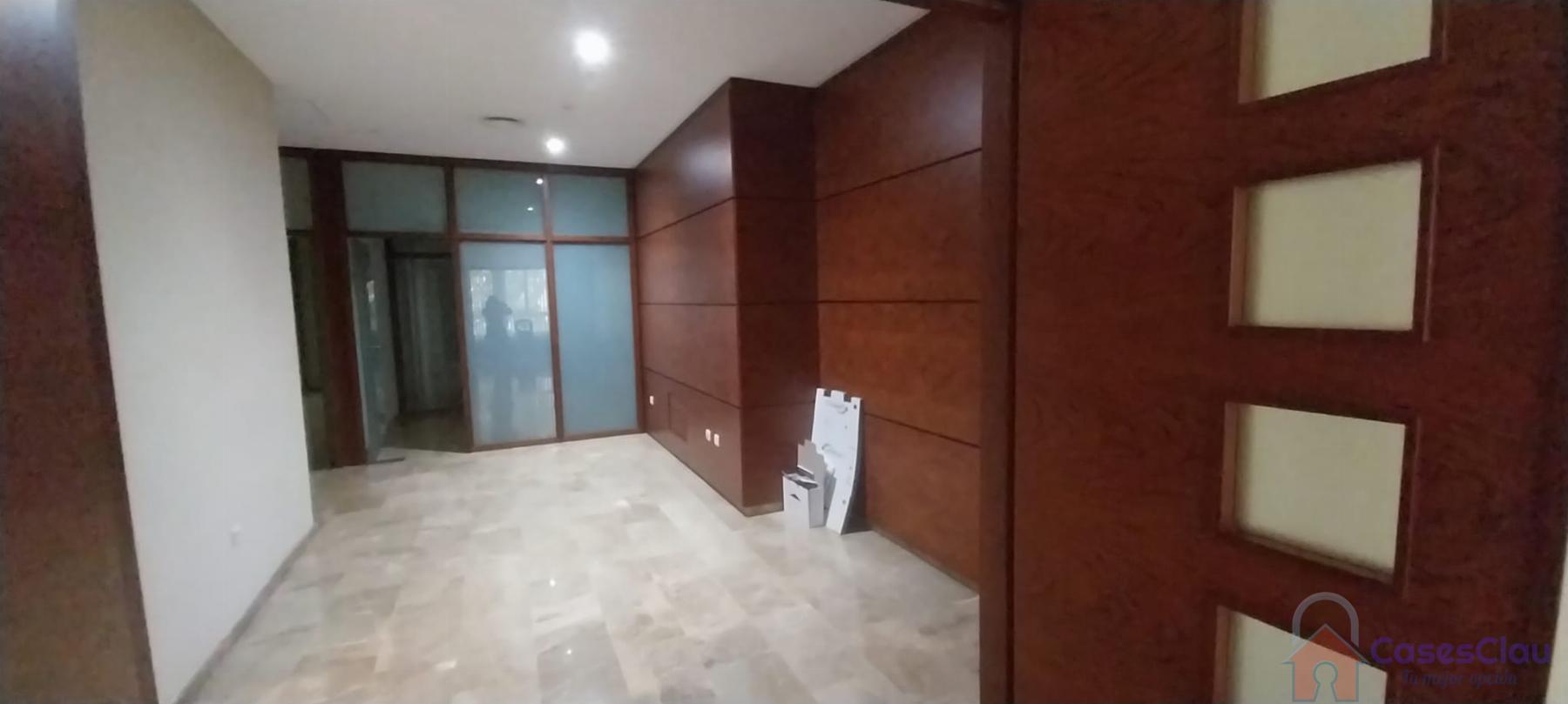 For rent of office in Valencia