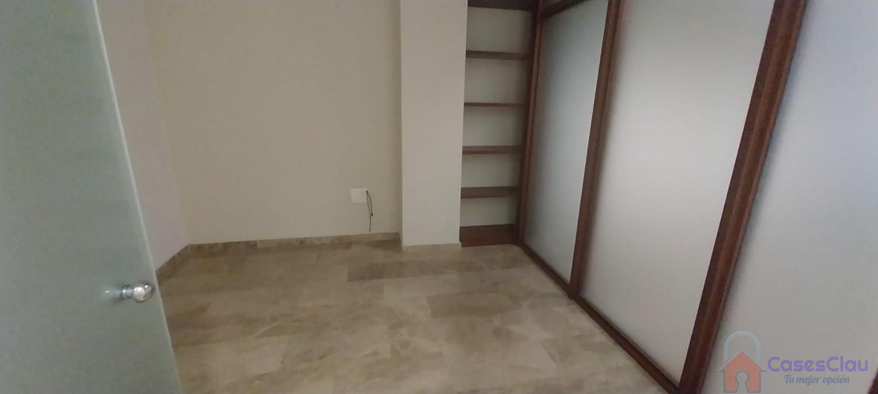 For rent of office in Valencia