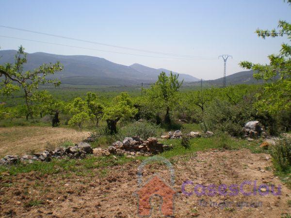 For sale of rural property in Culla